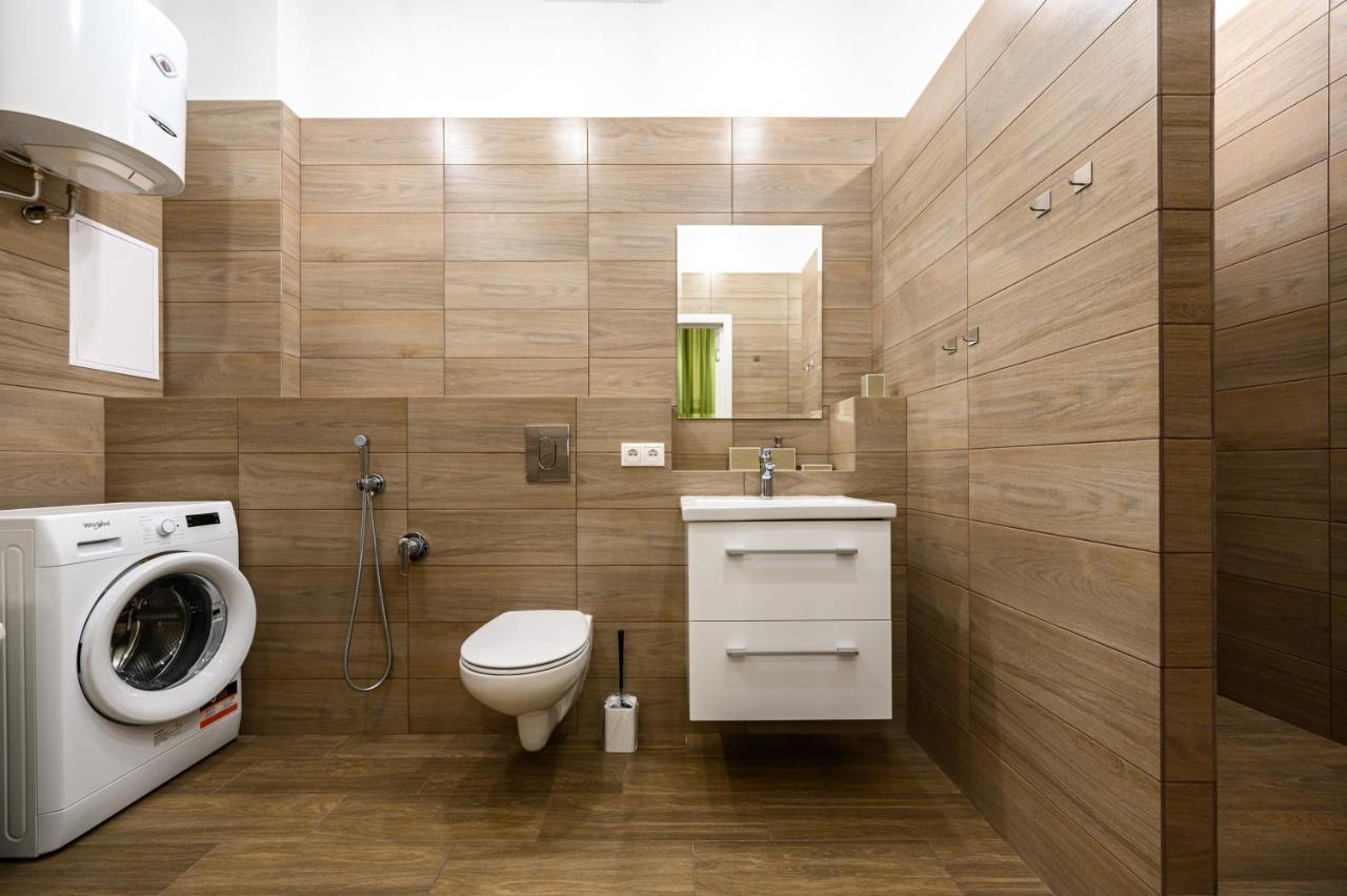 Appartamento Gagarin Plaza 63 Odessa Esterno foto