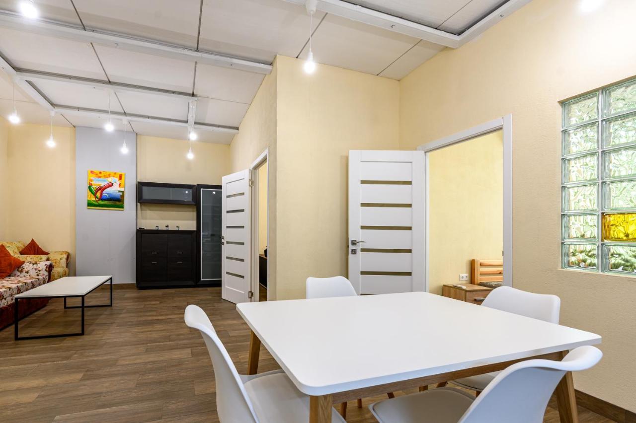 Appartamento Gagarin Plaza 63 Odessa Esterno foto